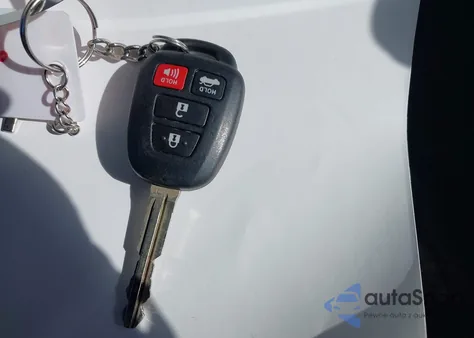 2018 Toyota Corolla Le из США, поврежденный, VIN 2T1BURHE7JC097545